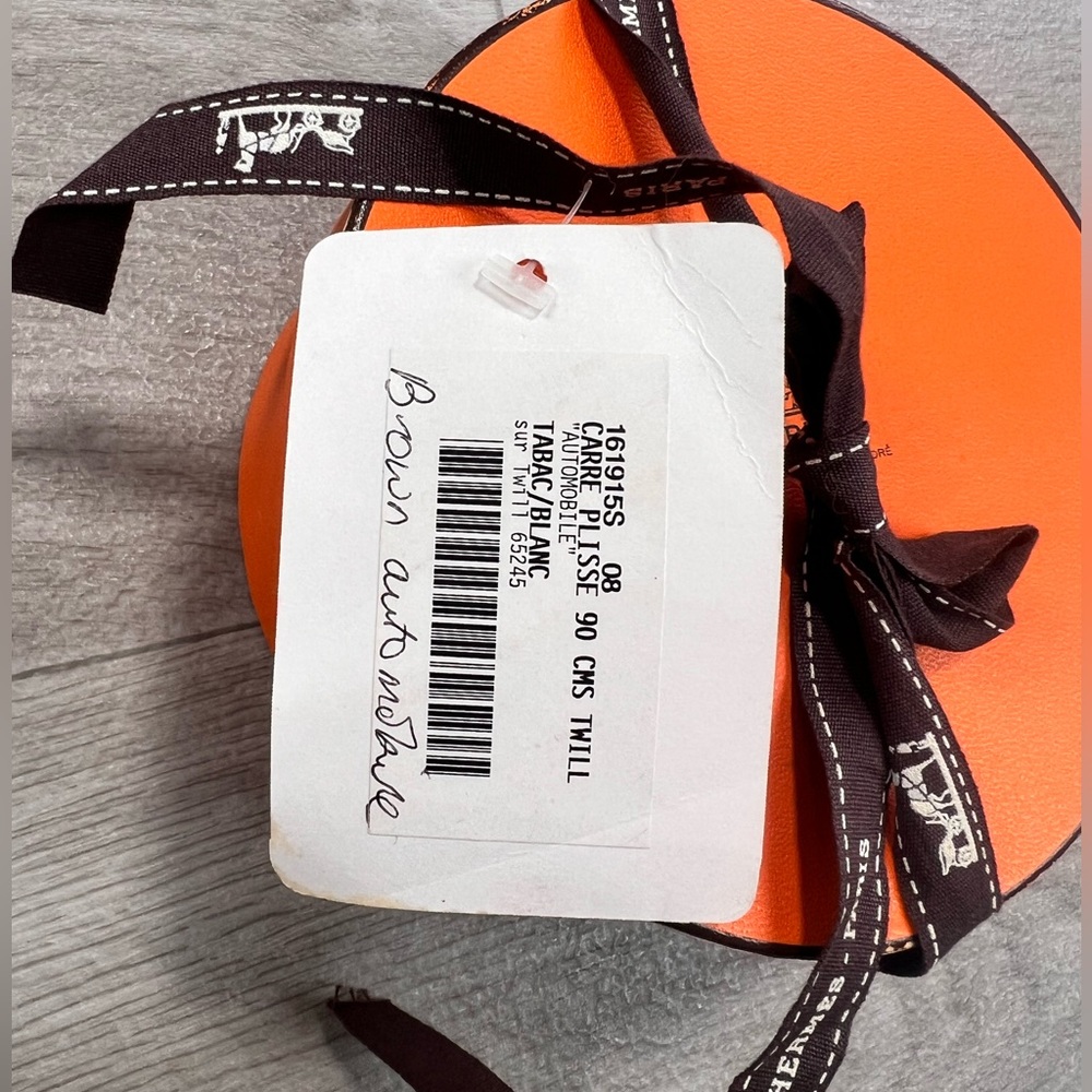 Hermès Vintage Car Print Scarf - Picture 10 of 10